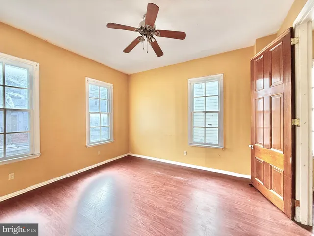 $69,900 | 187 7th Street, Salem, NJ 08079