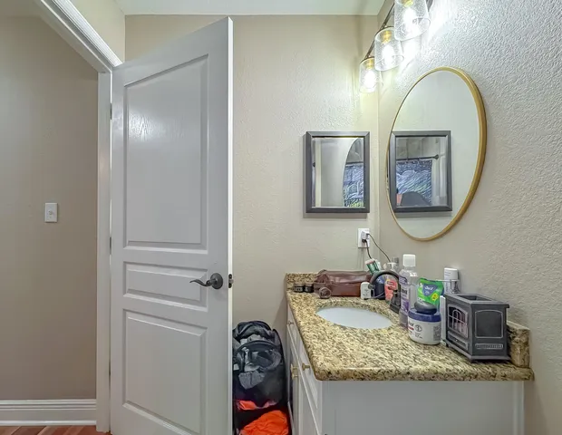 $2,100 | 6303 Rivers Landing Court, Tallahassee, FL 32303