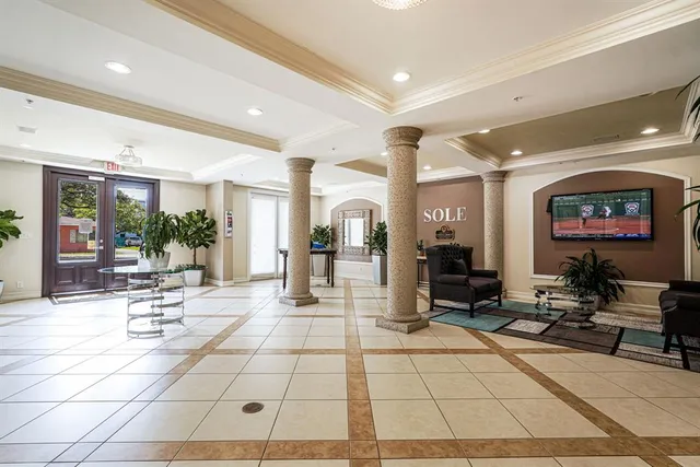 $305,000 | 533 Northeast 3rd Avenue, Unit 230, Fort Lauderdale, FL 33301