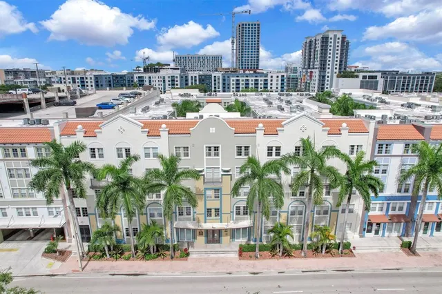 $305,000 | 533 Northeast 3rd Avenue, Unit 230, Fort Lauderdale, FL 33301