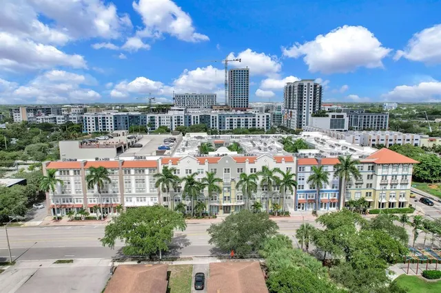 $305,000 | 533 Northeast 3rd Avenue, Unit 230, Fort Lauderdale, FL 33301
