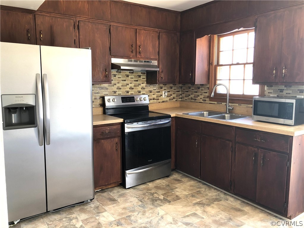 1607 Old Iron Road Hopewell, VA 23860 - Photo 2 of 7