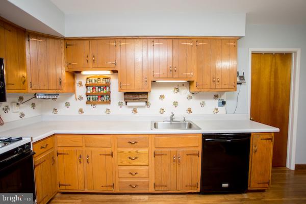 712 Stratford Road Warminster, PA 18974 - Photo 16 of 40 Gallery Image 16