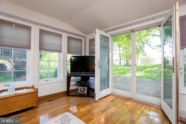 712 Stratford Road Warminster, PA 18974 - Photo 20 of 40 Opens to the backyard