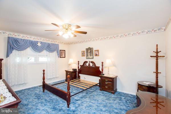 712 Stratford Road Warminster, PA 18974 - Photo 28 of 40 First Floor Bedroom