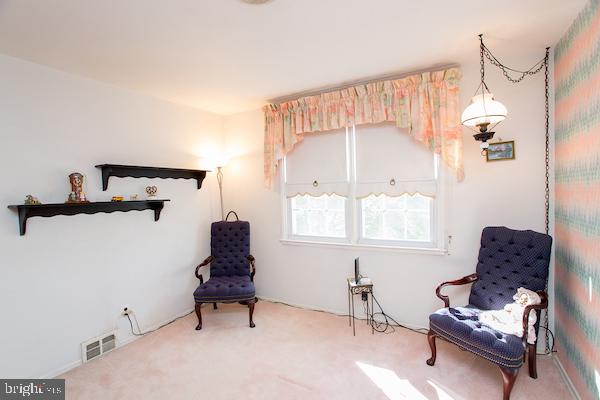 712 Stratford Road Warminster, PA 18974 - Photo 35 of 40 Upstairs bedroom