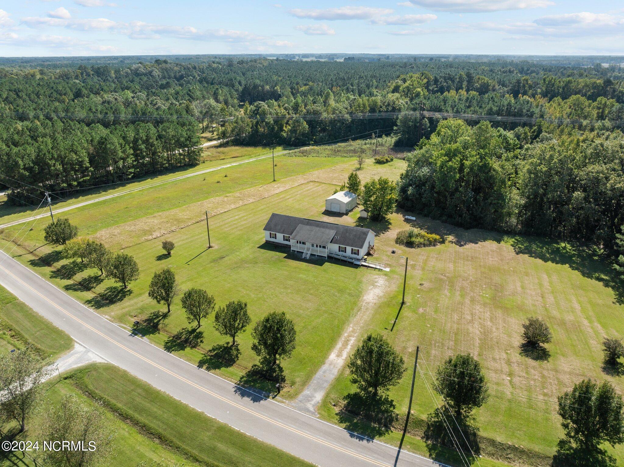 5525 White Line Road Ayden, NC 28513 - Photo 3 of 45 10-web-or-mls-DJI_0585