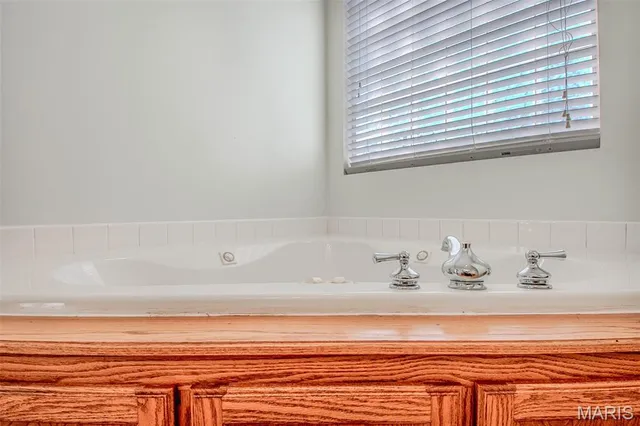 $269,900 | 185 Spring Avenue, Holts Summit, MO 65043