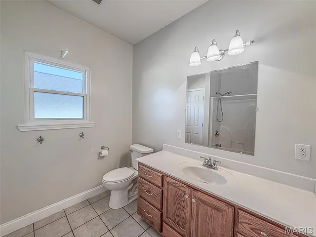 $269,900 | 185 Spring Avenue, Holts Summit, MO 65043