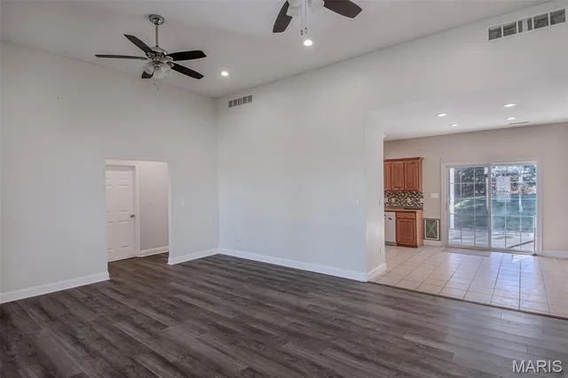 $269,900 | 185 Spring Avenue, Holts Summit, MO 65043