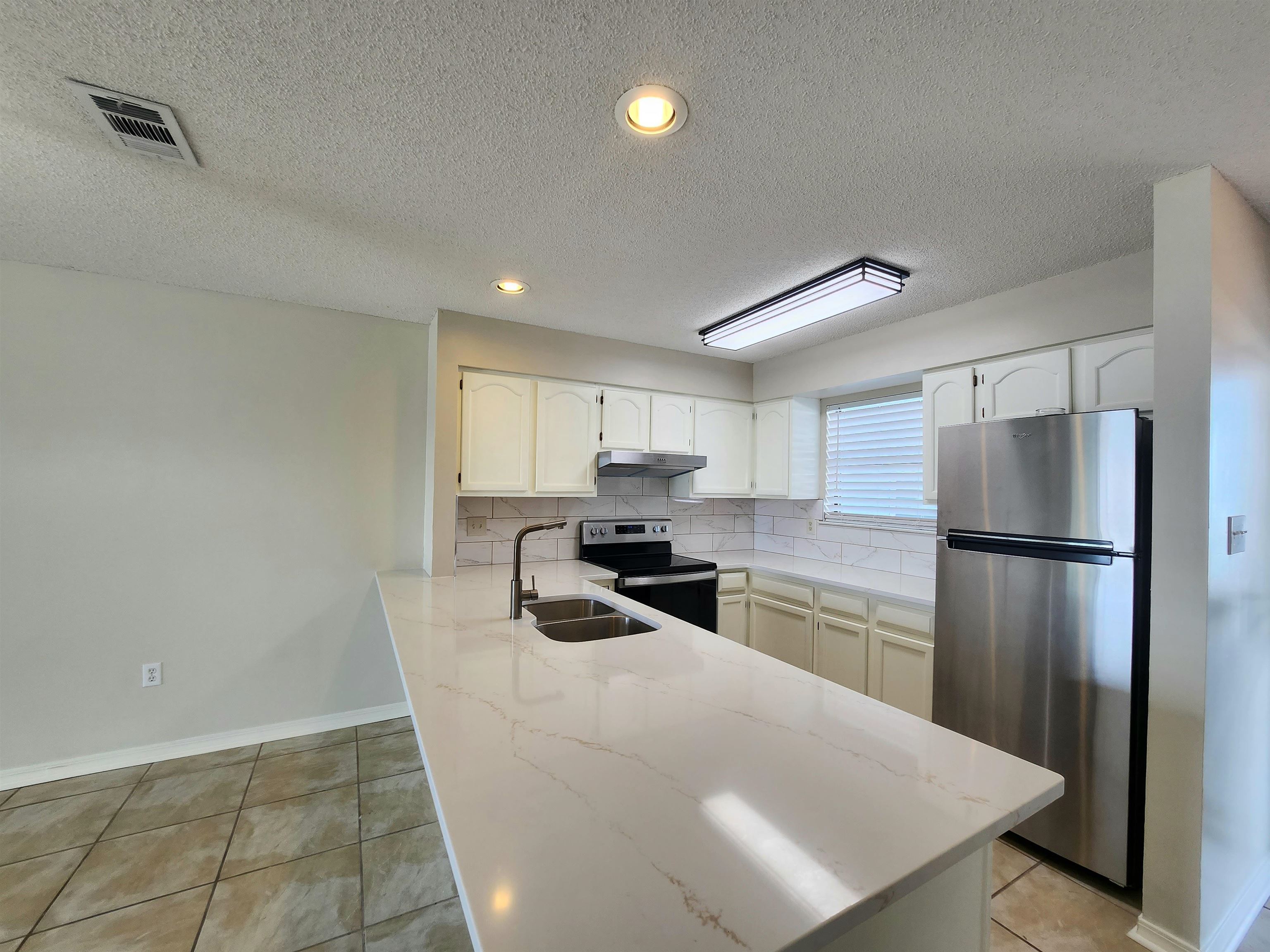 25861 Canal Road, Unit 29 Orange Beach, AL 36561 - Photo 5 of 22