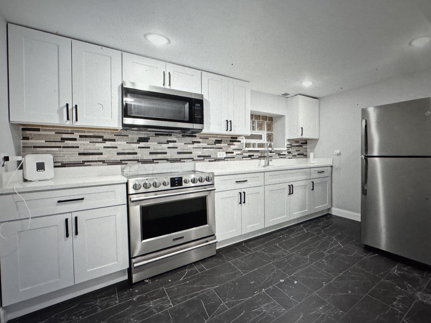 7152 South Racine Avenue, Unit 2 Chicago, IL 60636 - Photo 2 of 6 Gallery Image 2