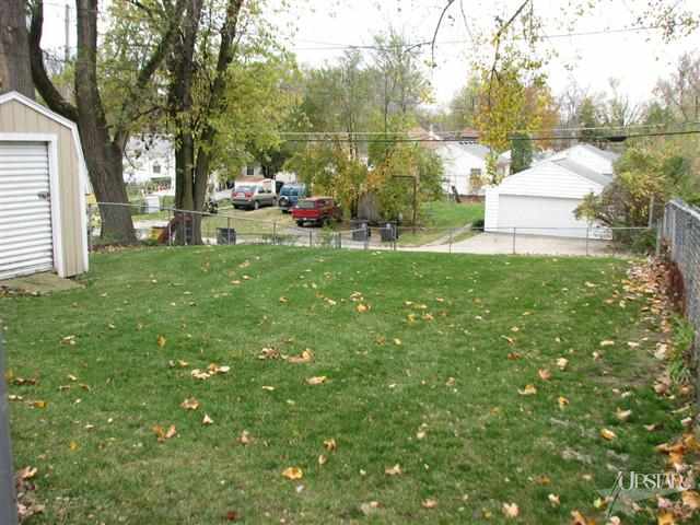 2040 Riedmiller Avenue Fort Wayne, IN 46802 - Photo 10 of 12 Gallery Image 10