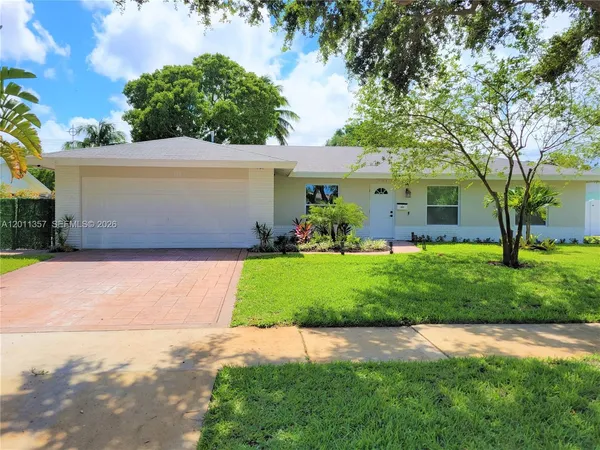 $6,700 | 735 Tradewind Drive, North Palm Beach, FL 33408