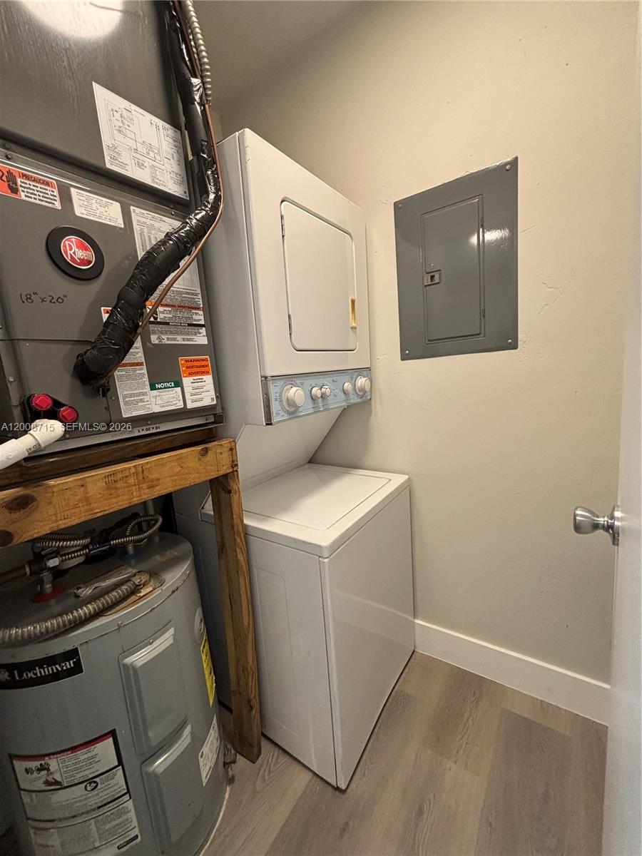 1011 Southwest 8th Street, Unit D Hallandale Beach, FL 33009 - Photo 14 of 17