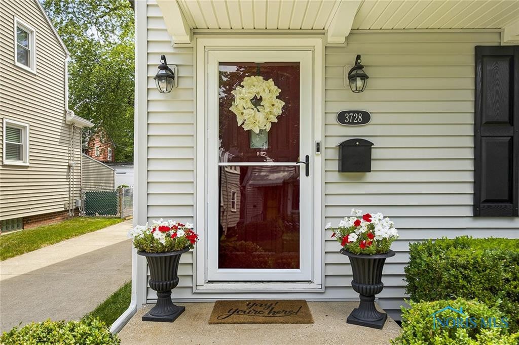 3728 Bowen Road Toledo, OH 43613 - Photo 2 of 28 Gallery Image 2