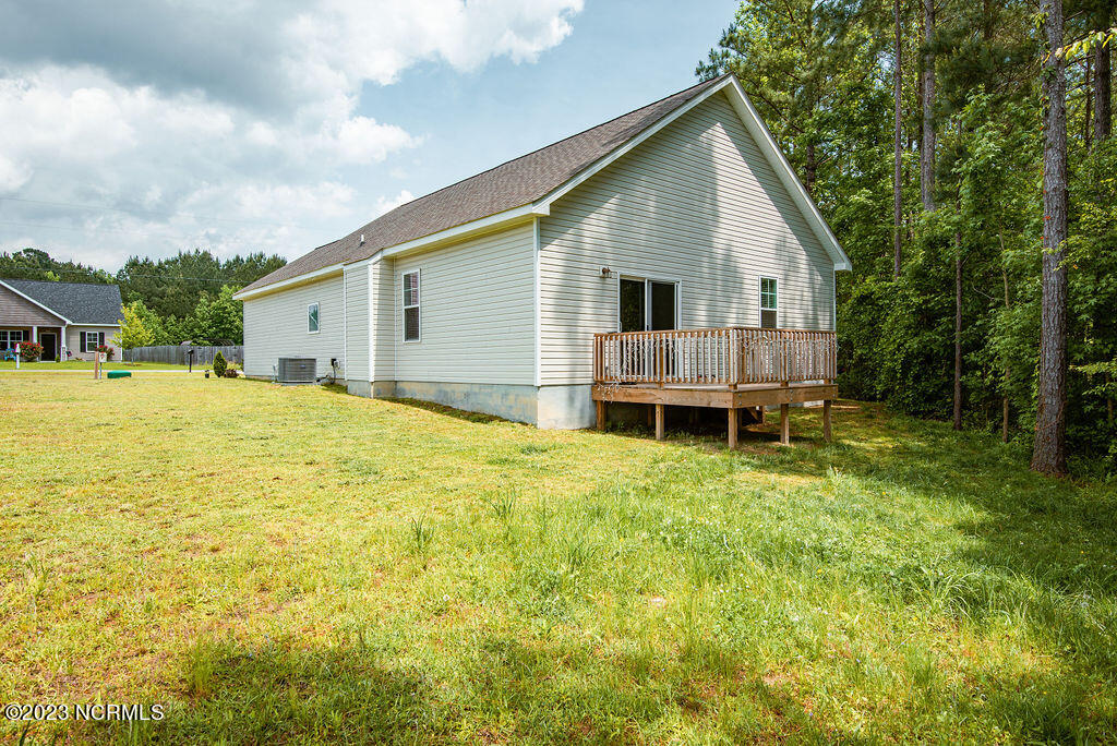 409 Old Stage Road Richlands, NC 28574 - Photo 29 of 32 409 OLD STAGE RD