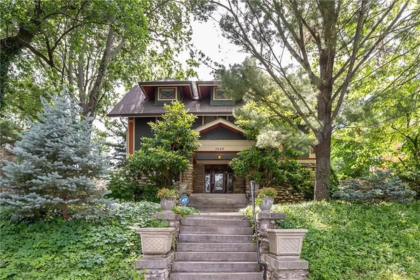 $725,000 | 3640 Campbell Street, Kansas City, MO 64109