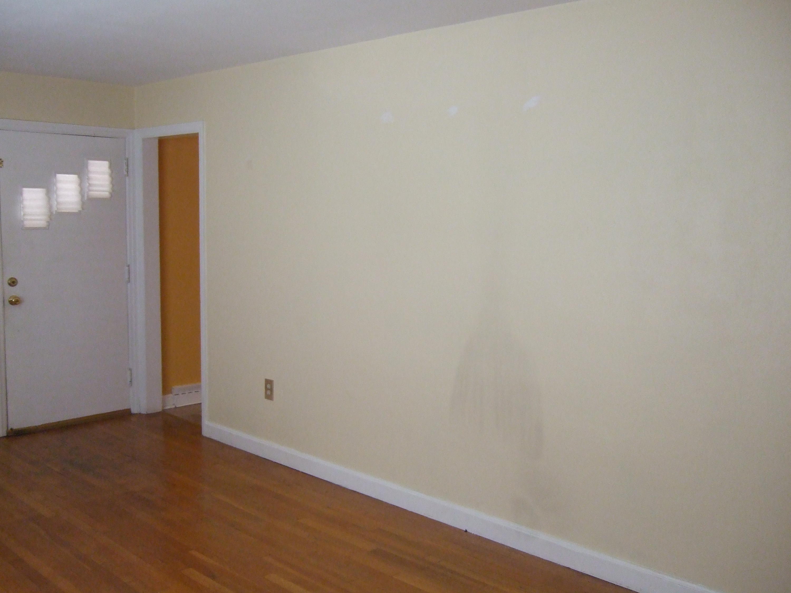 2367 Idavere Road Southwest Roanoke, VA 24015 - Photo 16 of 26 Living Room