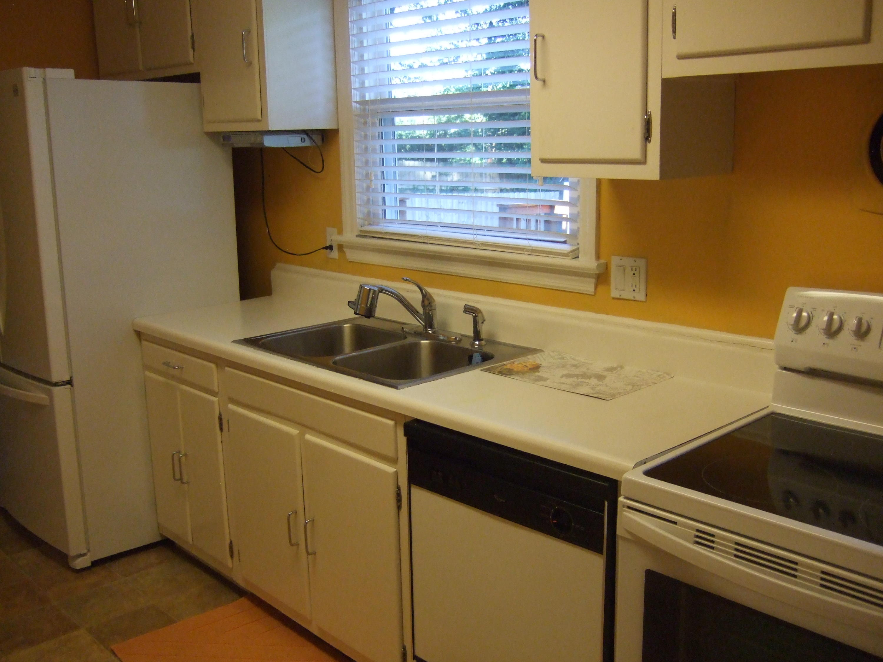 2367 Idavere Road Southwest Roanoke, VA 24015 - Photo 19 of 26 Kitchen