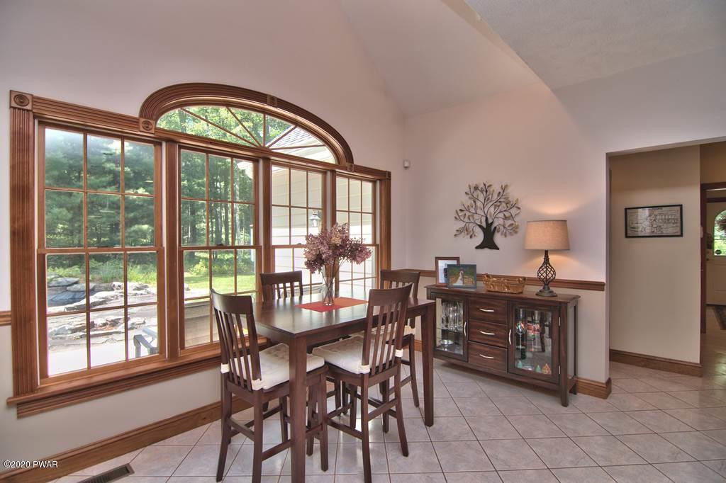 513 Rocky Run Road Hawley, PA 18428 - Photo 25 of 88 Breakfast Area