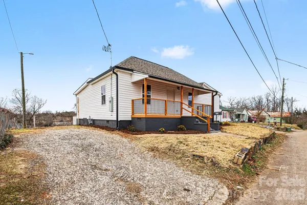 $239,900 | 214 Eastview Street, Morganton, NC 28655