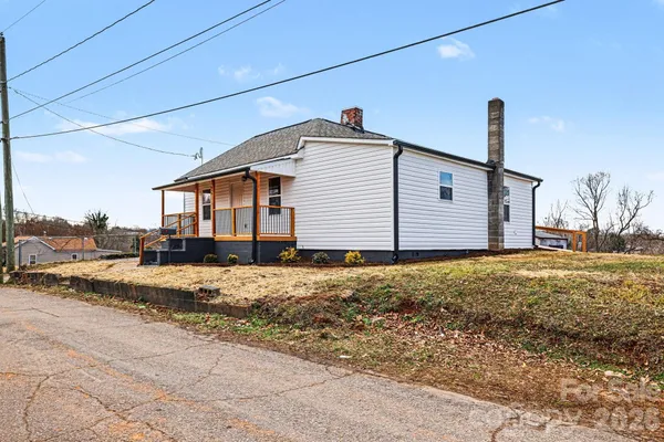 $239,900 | 214 Eastview Street, Morganton, NC 28655