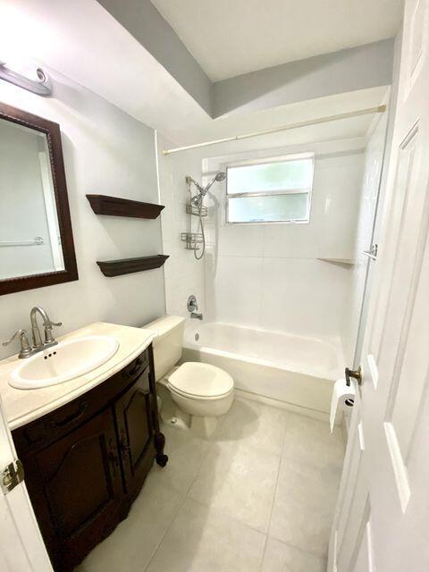 3303 Kirk Road, Unit 1 Lake Worth, FL 33461 - Photo 10 of 13 20221208153142744591000000-o (1)
