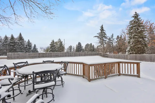 $319,900 | 1729 North Blossom Drive, Appleton, WI 54914