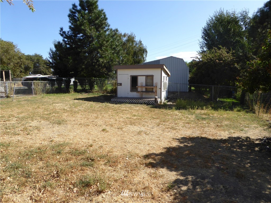 21949 Alcan Road Northeast Grand Coulee, WA 99133 - Photo 9 of 10 Gallery Image 9