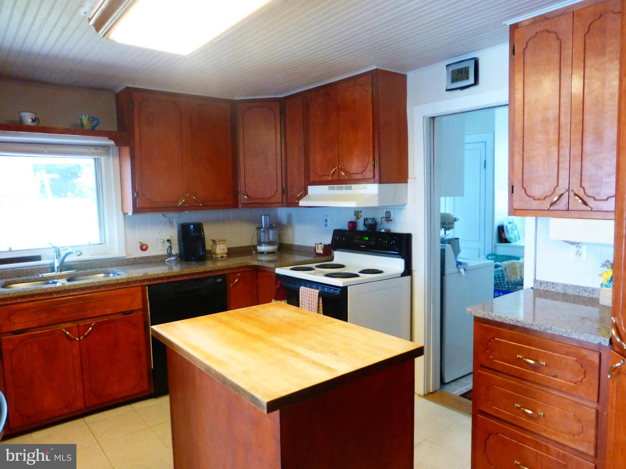 5220 Woodville Road Mount Airy, MD 21771 - Photo 2 of 17 Kitchen