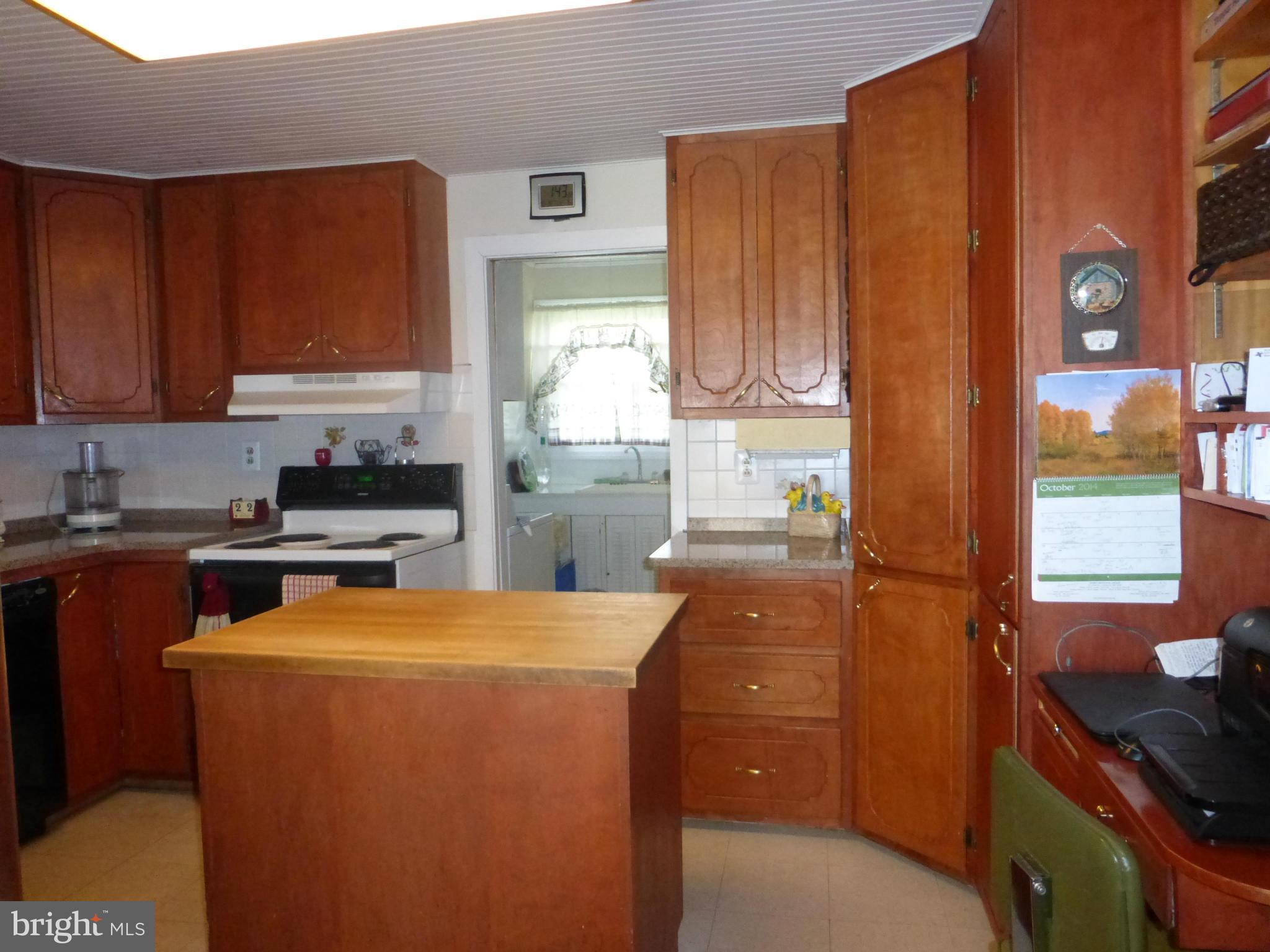 5220 Woodville Road Mount Airy, MD 21771 - Photo 4 of 17 Kitchen