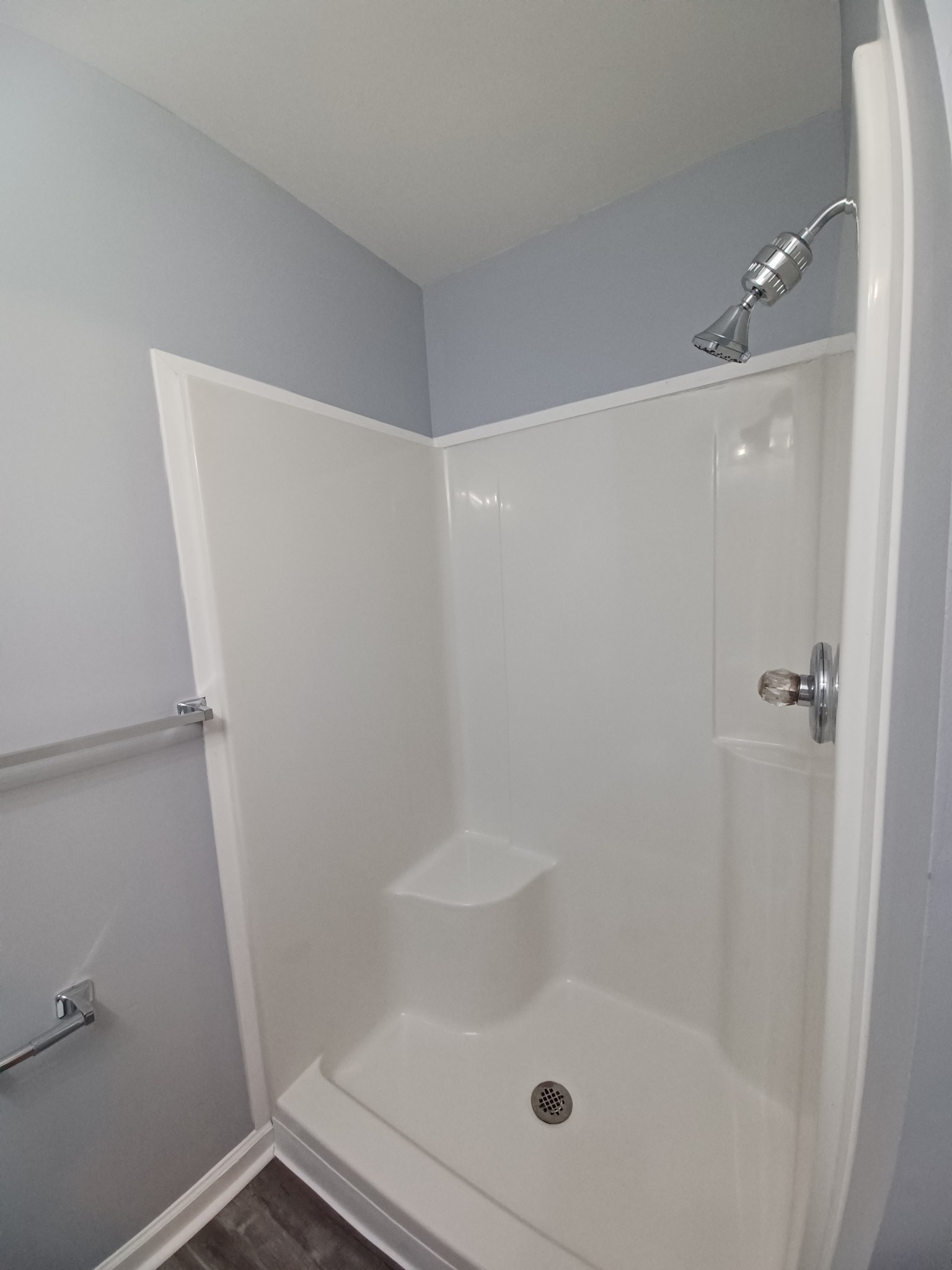 1039 Shadow Ridge Avenue Oak Grove, KY 42262 - Photo 9 of 16 a bathroom with a shower