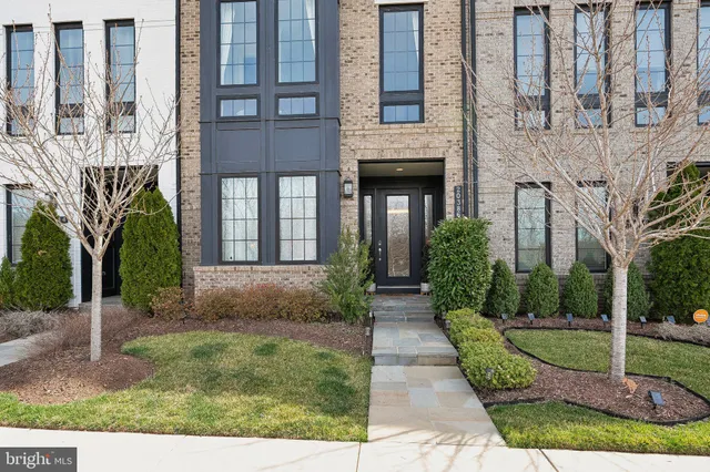 $5,300 | 20386 Roslindale Drive, Ashburn, VA 20147