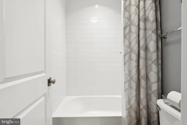 $5,300 | 20386 Roslindale Drive, Ashburn, VA 20147