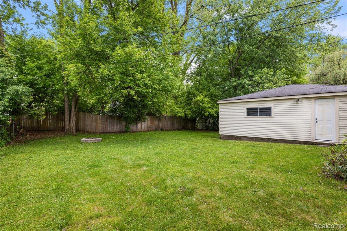23015 Tuck Road Farmington, MI 48336 - Photo 42 of 50 Private Backyard