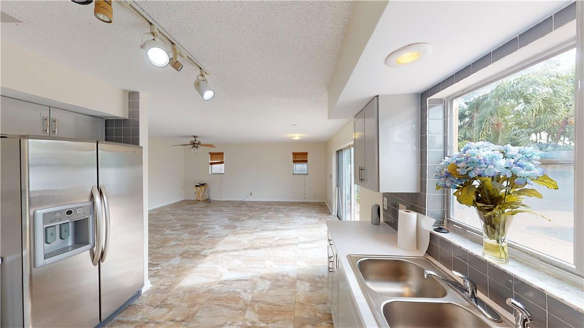 Undisclosed Address Miramar, FL 33025 - Photo 10 of 33 Kitchen area