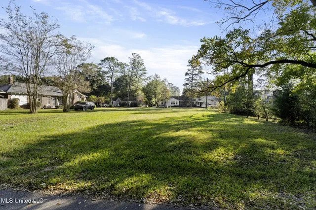 $49,900 | 219 South 23rd Avenue, Hattiesburg, MS 39401