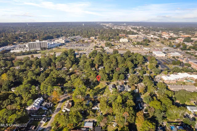 $49,900 | 219 South 23rd Avenue, Hattiesburg, MS 39401