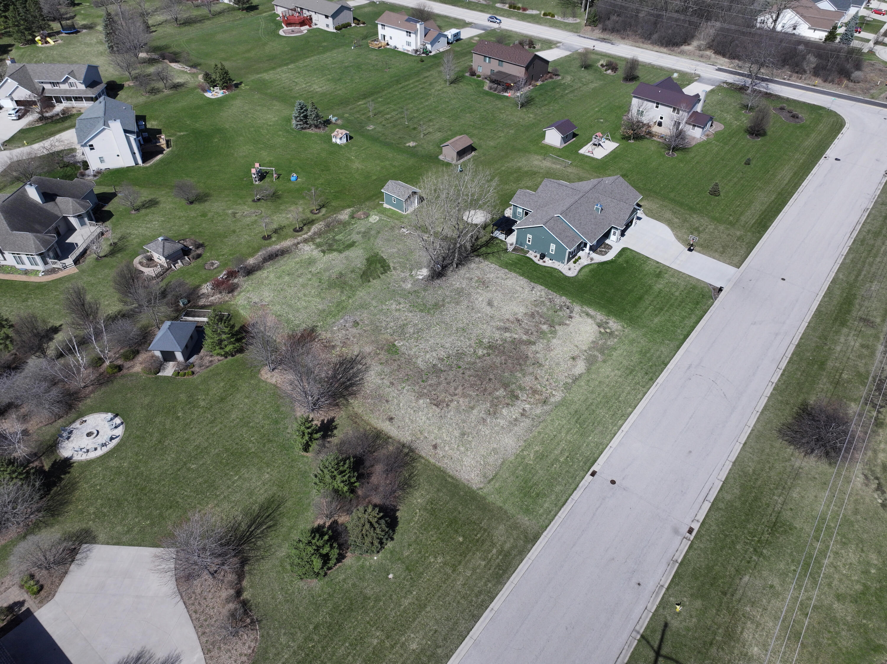 642 South Country Ln  