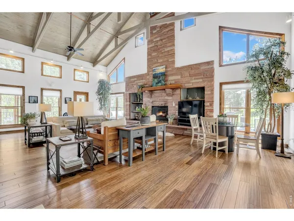 $1,495,000 | 13910 North St Vrain Drive, Lyons, CO 80540