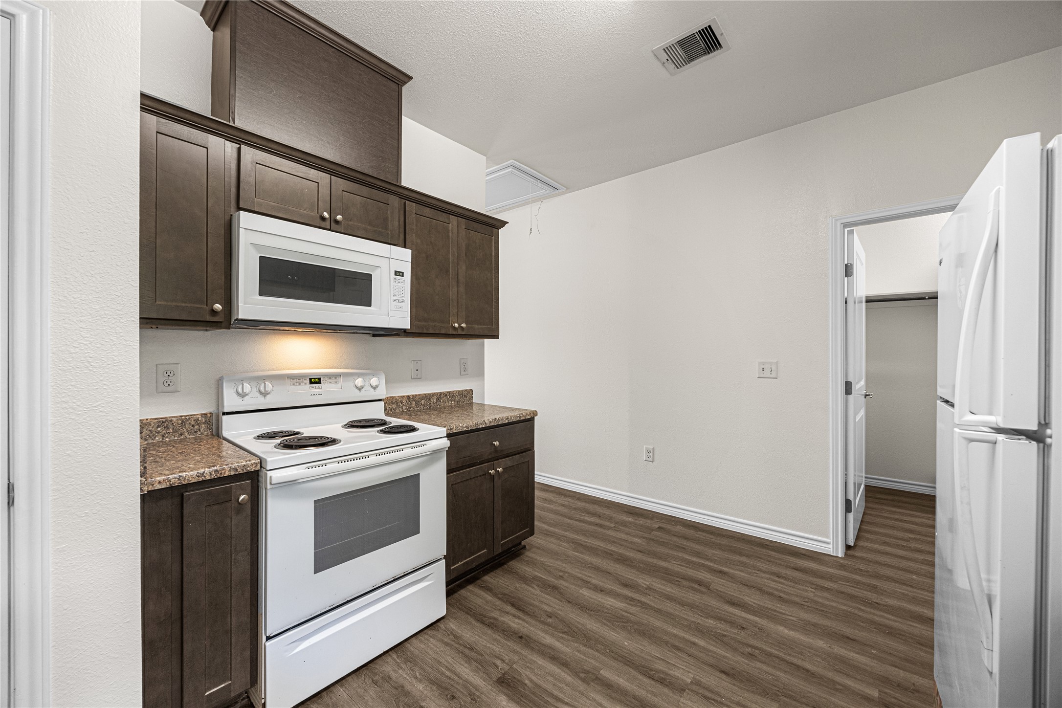 28096 7 Sisters Road, Unit A New Caney, TX 77357 - Photo 8 of 19