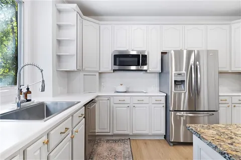 $699,000 | 3549 West 143rd Terrace, Leawood, KS 66224