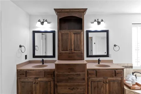 $699,000 | 3549 West 143rd Terrace, Leawood, KS 66224