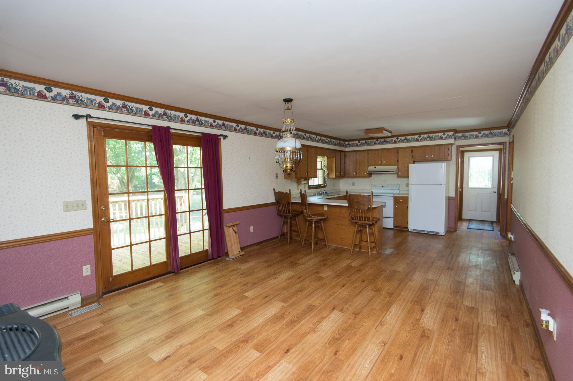 6824 Hunting Creek Road Hurlock, MD 21643 - Photo 14 of 28 Kitchen