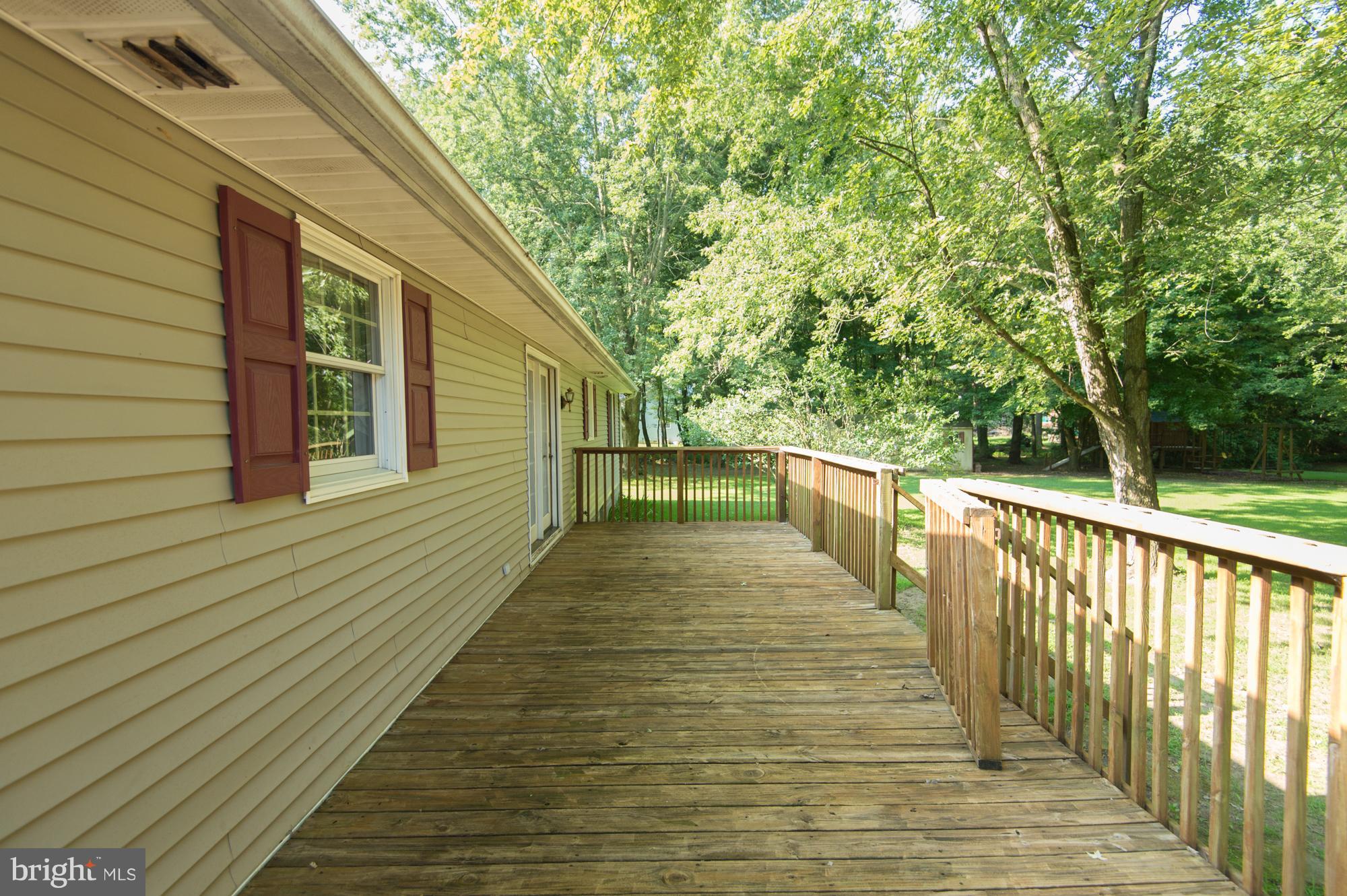 6824 Hunting Creek Road Hurlock, MD 21643 - Photo 7 of 28 Exterior (Rear)