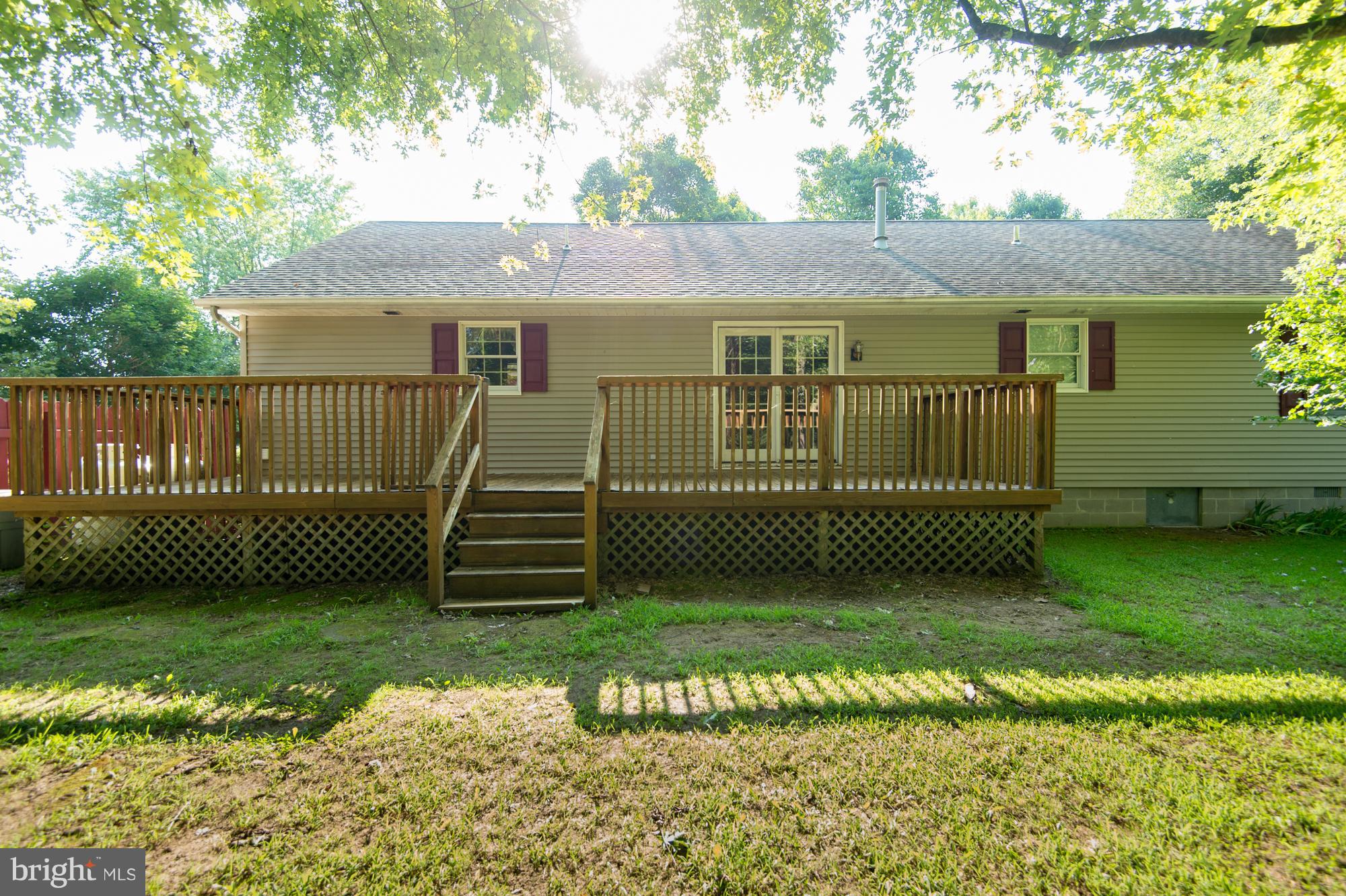 6824 Hunting Creek Road Hurlock, MD 21643 - Photo 8 of 28 Exterior (Rear)