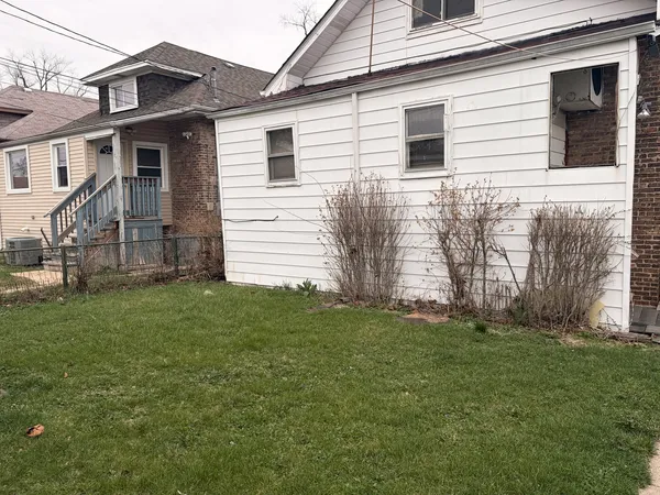 $225,000 | 134 Bellwood Avenue, Bellwood, IL 60104