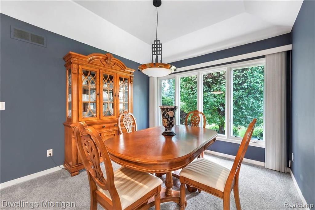 1037 South Adams Road Rochester Hills, MI 48309 - Photo 13 of 67
