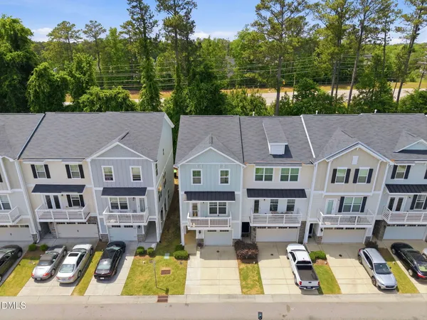 $398,500 | 1032 Diamond Dove Lane, Apex, NC 27502